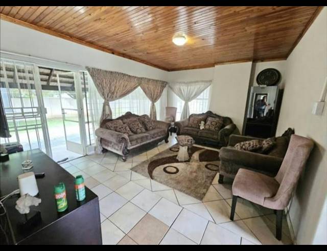 3 BEDROOM HOUSE FOR SALE IN DORANDIA